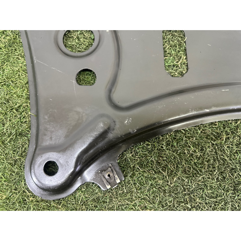 Кронштейн подрамника (подвеска) BMW X3 F25 2012 3.0 31106786944