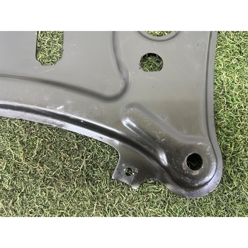 Кронштейн подрамника (подвеска) BMW X3 F25 2012 3.0 31106786944