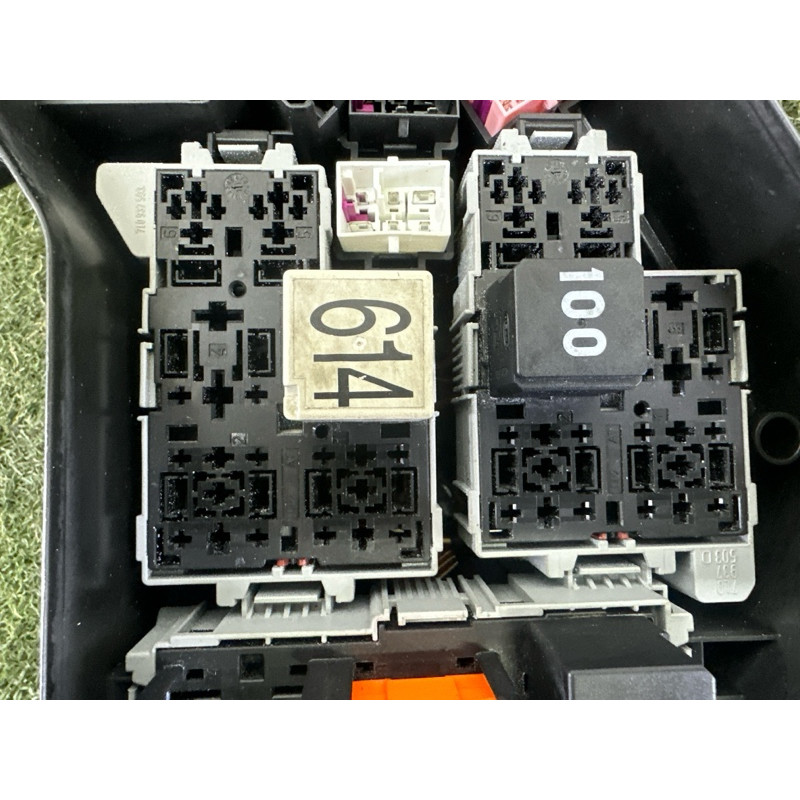 Блок предохранителей (электрика) Volkswagen Touareg NF 2011 3.6 7P0907295