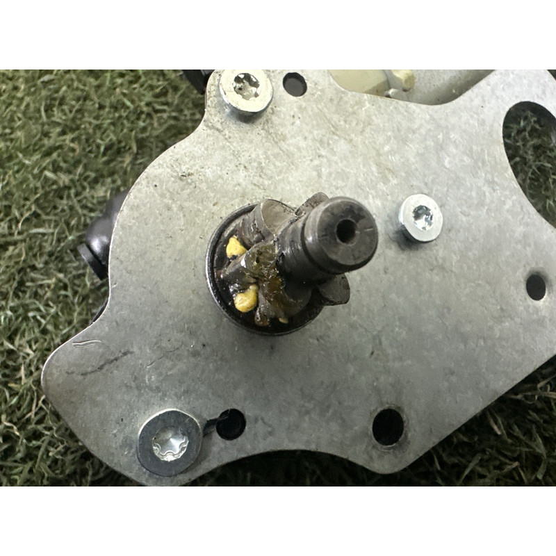 Моторчик регулювання сидіння (електрика) BMW X1 E84 2014 2.0 67316973596