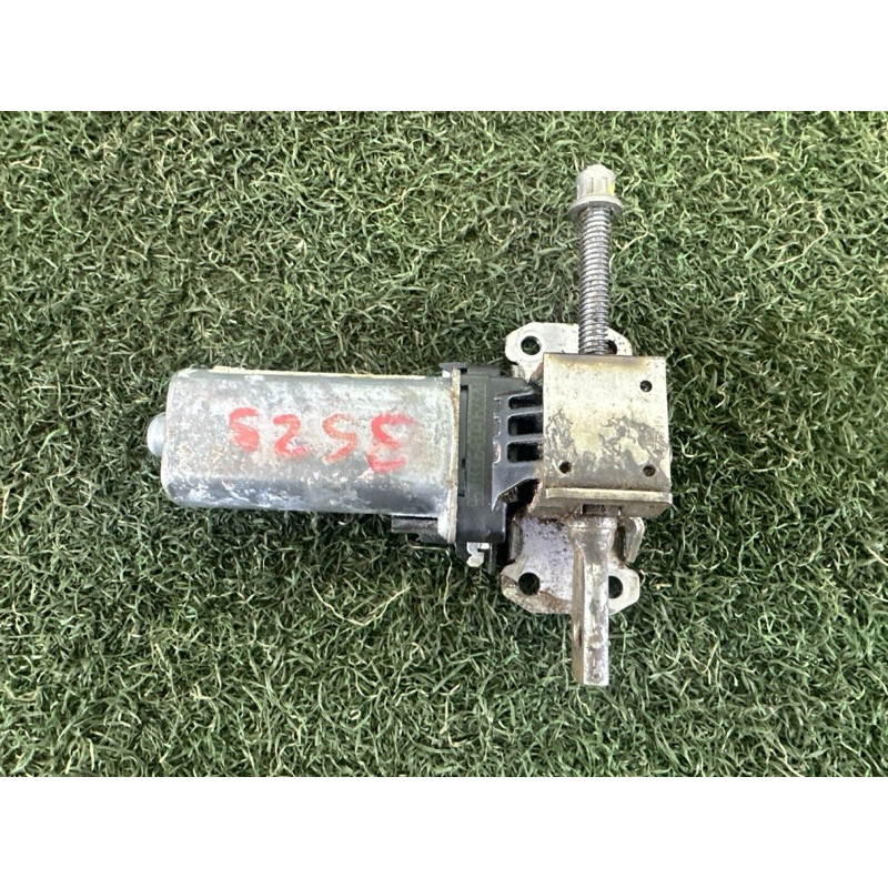 Моторчик регулювання сидіння (електрика) AUDI A8 D4 2011 4.2 CDRA 8K0959761