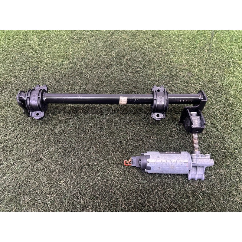 Моторчик регулировки сидения (электрика) AUDI Q5 8R 2010 3.2 CALB 8R0881183