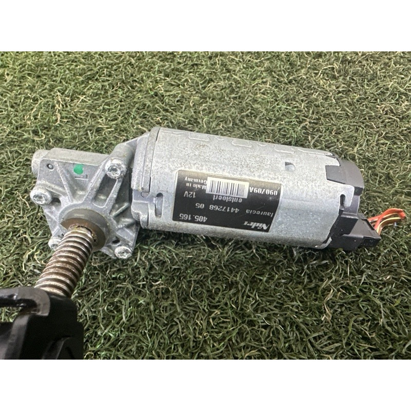 Моторчик регулировки сидения (электрика) AUDI Q5 8R 2010 3.2 CALB 8R0881183