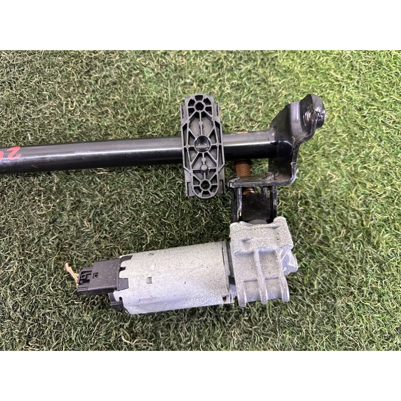 Моторчик регулировки сидения (электрика) AUDI Q5 8R 2010 3.2 CALB 8R0881184D