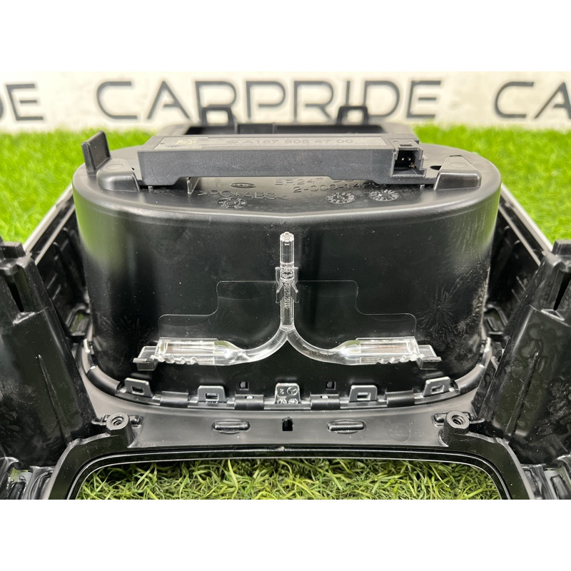 Декоративная накладка центральной консоли (салон) Mercedes-Benz EQB 350 X243 2022 A2476809106