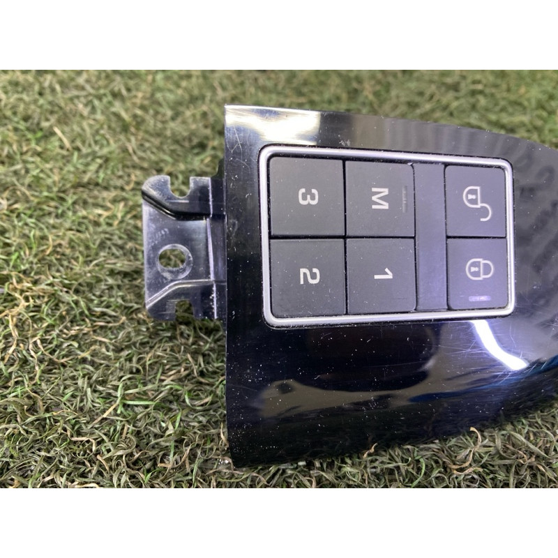 Кнопка блокування центрального замка (электрика / кнопки) LAND ROVER RANGE ROVER Sport L494 2016 3.0 Diesel LR059774