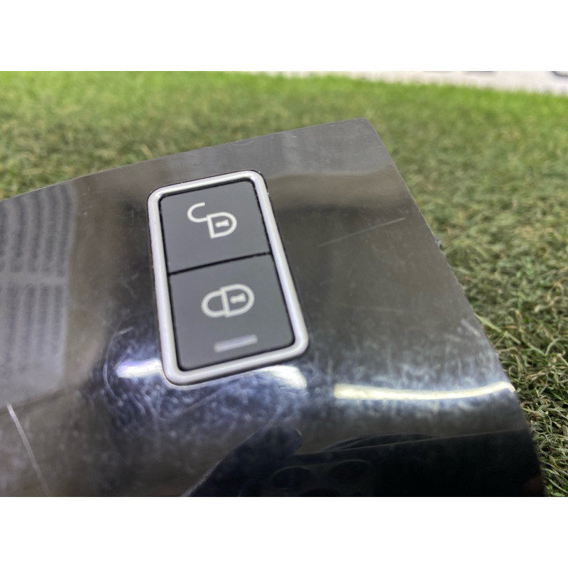 Кнопка блокування центрального замка (электрика / кнопки) LAND ROVER RANGE ROVER Sport L494 2016 3.0 Diesel LR071264