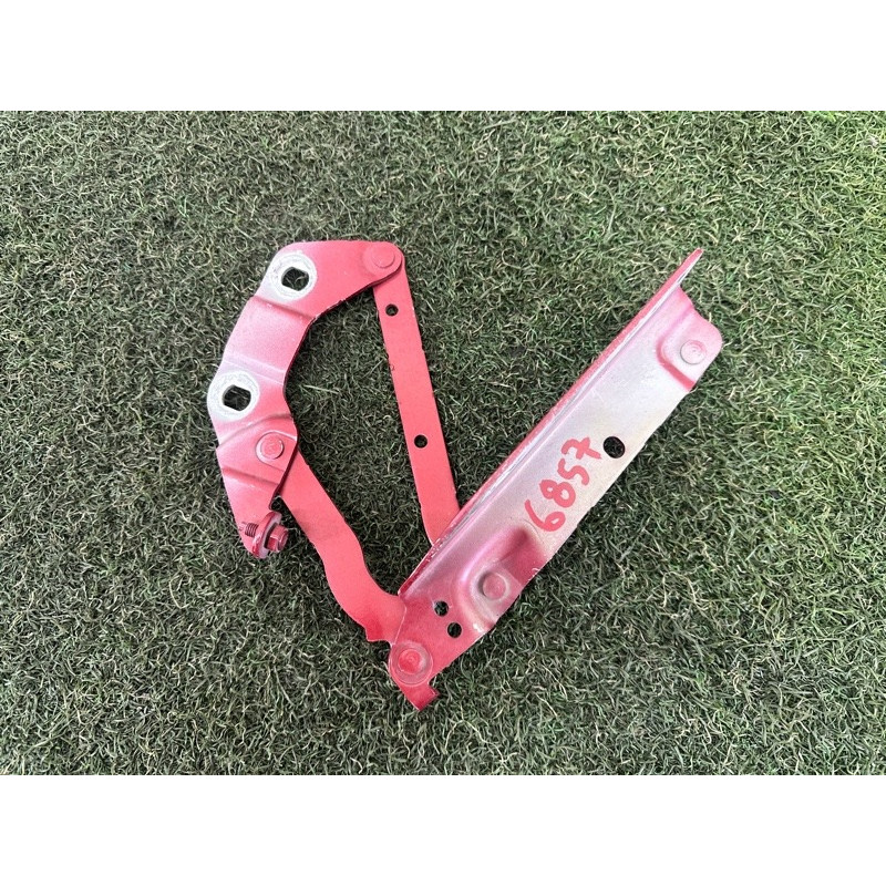 Петля капота (кузов и элементы) LAND ROVER Range Rover Evoque L538 2016 2.0 LR001565