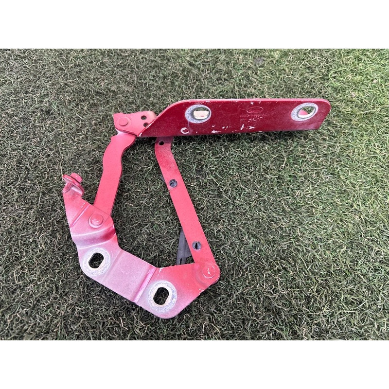 Петля капота (кузов и элементы) LAND ROVER Range Rover Evoque L538 2016 2.0 LR001562