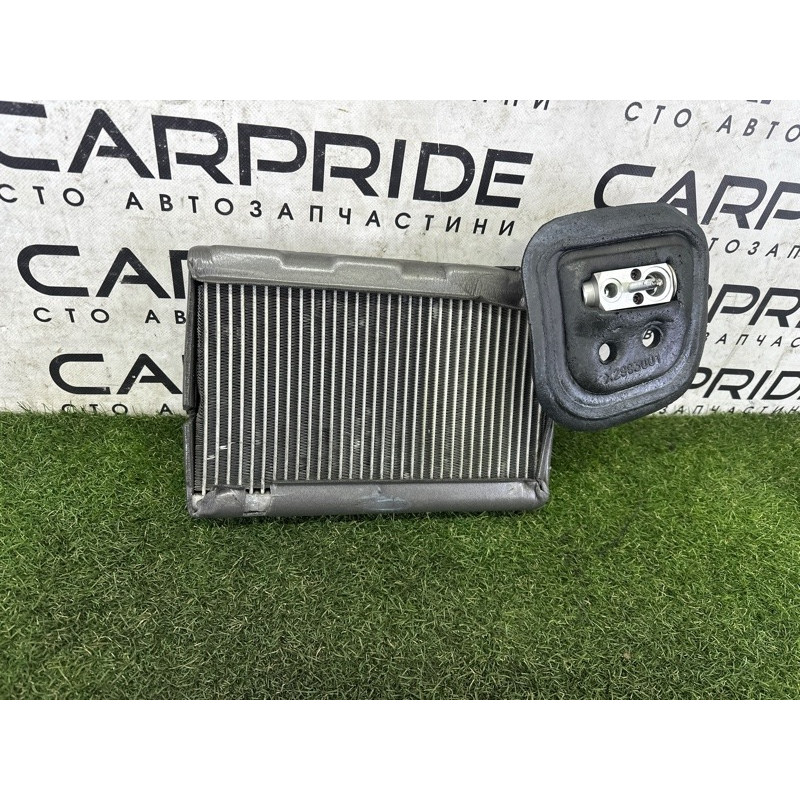 Испаритель кондиционера (отопление и кондиционирование) Jeep Grand Cherokee WK2 2018 3.6 68267079AA