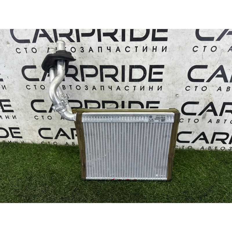 Радиатор печки (отопление и кондиционирование) Volkswagen Touareg NF 2012 3.0 TDI 7P0819031