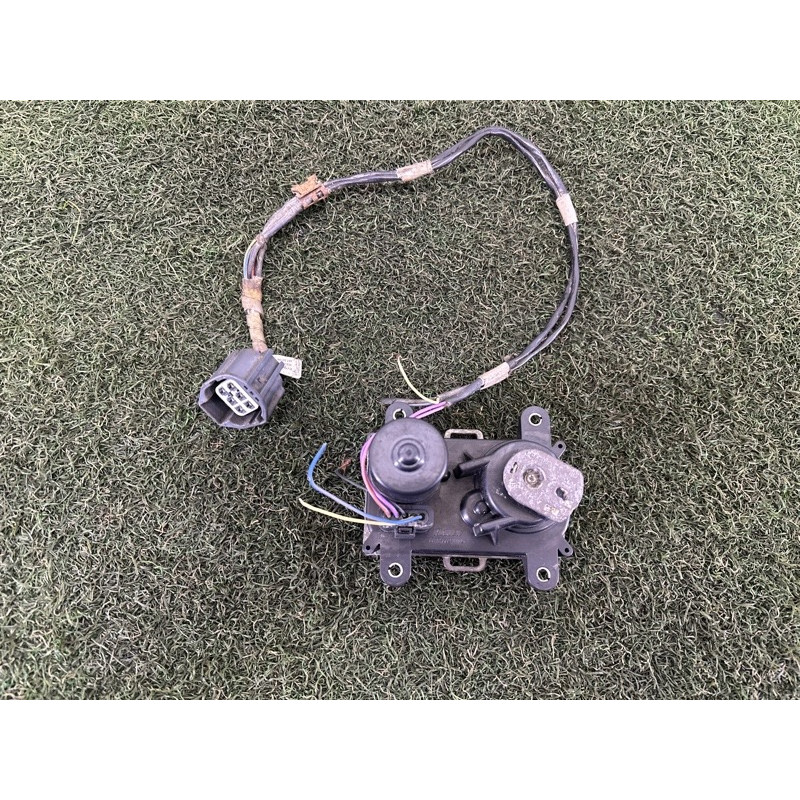 Сервопривід заслонки глушника (выпускная система) LAND ROVER RANGE ROVER Sport L494 2016 3.0 Diesel LR077722