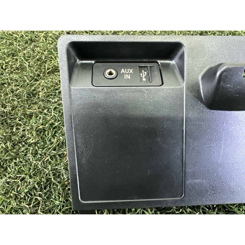 Гнездо USB/AUX (электрика) BMW X5 E70 2010 N57D30A 84109237653