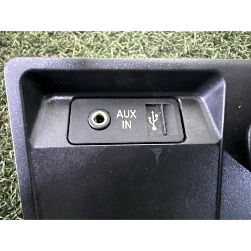 Гнездо USB/AUX (электрика) BMW X5 E70 2010 N57D30A 84109237653