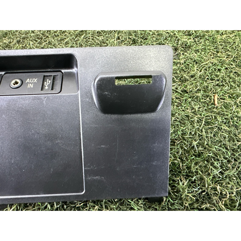 Гнездо USB/AUX (электрика) BMW X5 E70 2010 N57D30A 84109237653