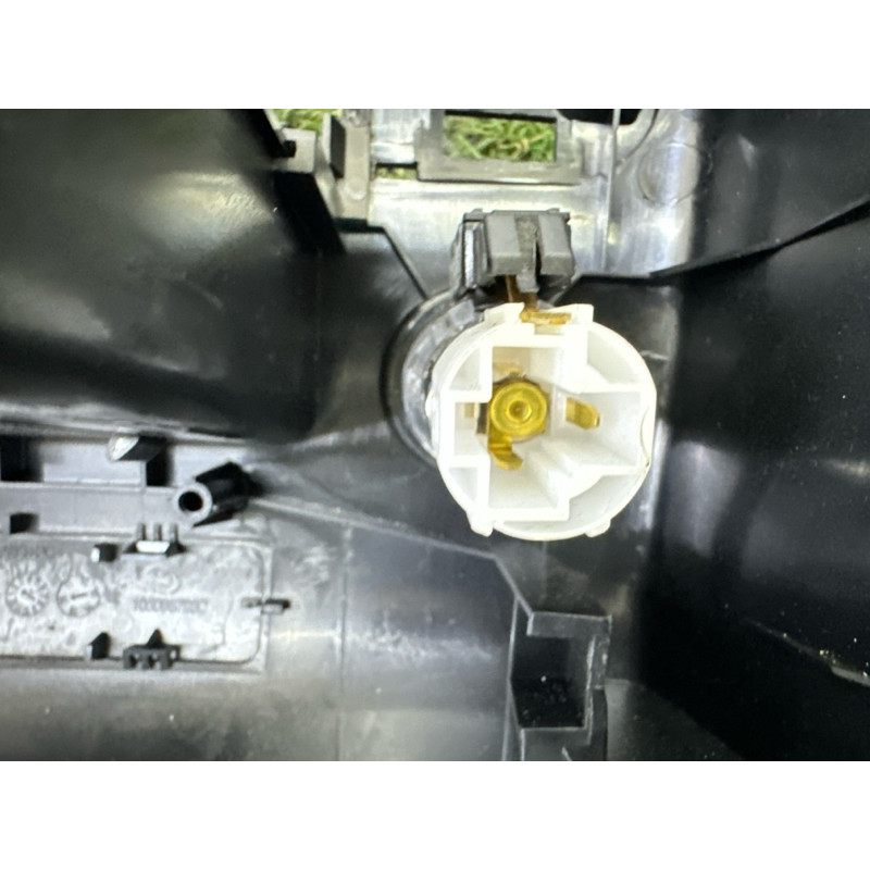 Накладка центральной консоли (салон) LAND ROVER Range Rover L405 2016 5.0 LR037389
