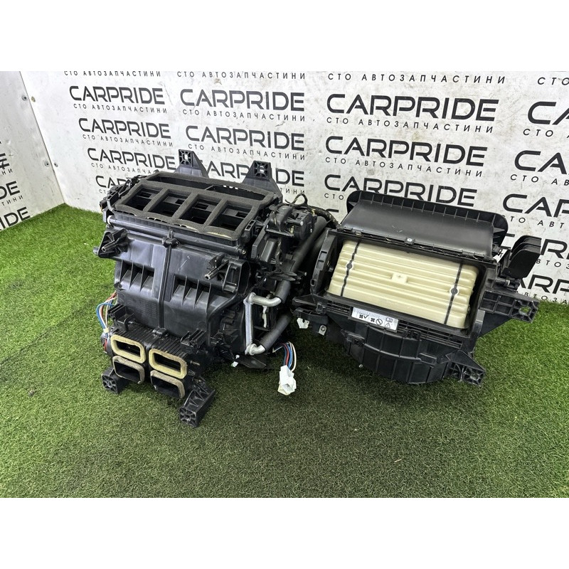 Корпус пічки (отопление и кондиционирование) LAND ROVER RANGE ROVER Sport L494 2016 3.0 Diesel LR072158