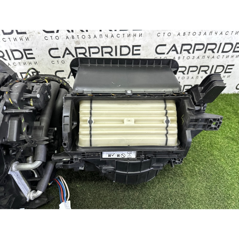 Корпус пічки (отопление и кондиционирование) LAND ROVER RANGE ROVER Sport L494 2016 3.0 Diesel LR072158
