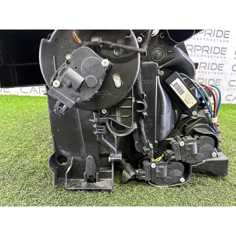 Корпус пічки (отопление и кондиционирование) LAND ROVER RANGE ROVER Sport L494 2016 3.0 Diesel LR072158