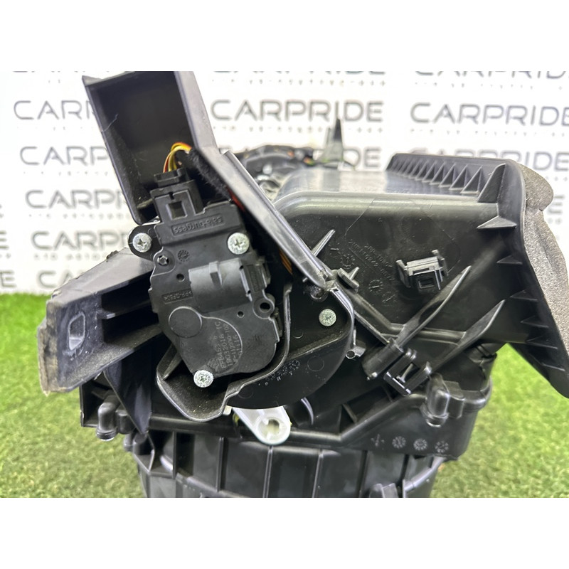 Корпус пічки (отопление и кондиционирование) LAND ROVER RANGE ROVER Sport L494 2016 3.0 Diesel LR072158