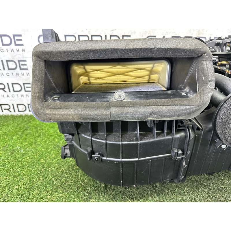 Корпус пічки (отопление и кондиционирование) LAND ROVER RANGE ROVER Sport L494 2016 3.0 Diesel LR072158