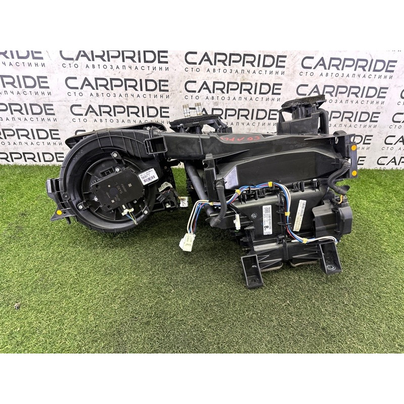 Корпус пічки (отопление и кондиционирование) LAND ROVER RANGE ROVER Sport L494 2016 3.0 Diesel LR072158