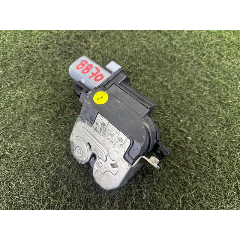 Замок багажника (кузов и элементы) Volkswagen Touareg NF 2013 3.6 7P0827505K