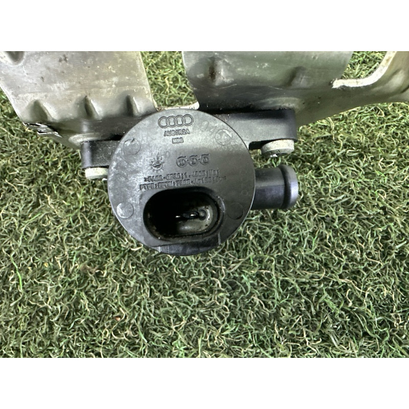 Помпа електрична (електрика) AUDI A8 D4 2011 4.2 CDRA 059121012A