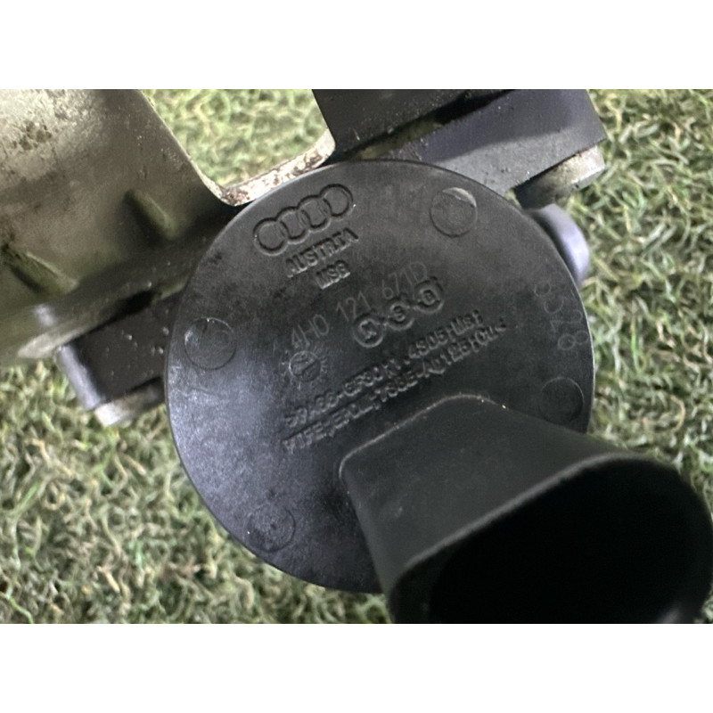 Помпа електрична (електрика) AUDI A8 D4 2011 4.2 CDRA 059121012A