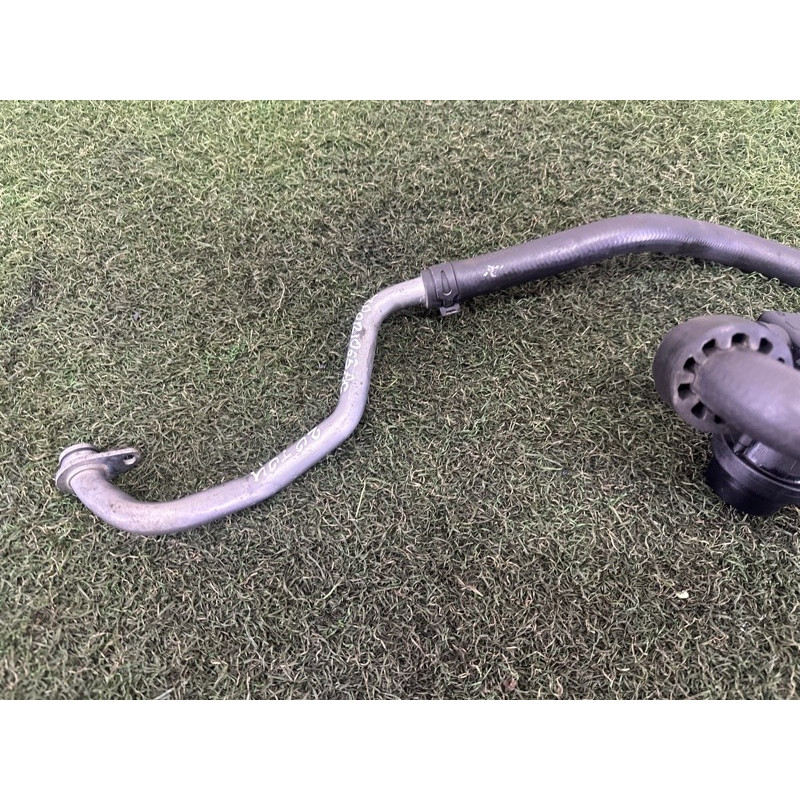 Клапан системи охолодження (електрика / кнопки) Volkswagen Touareg NF 2013 3.6 7P0122049H