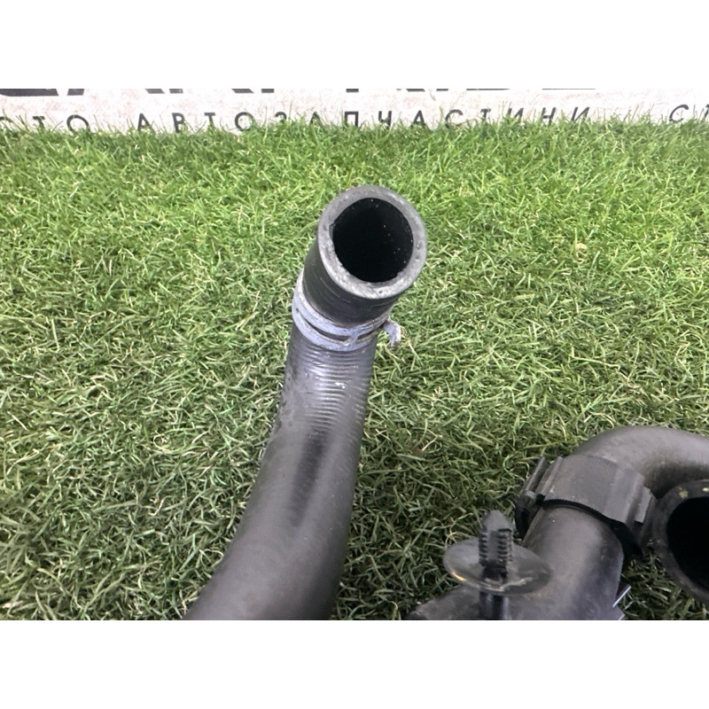 Трубка системи охолодження (система охолодження) Volkswagen Touareg NF 2011 3.6 7P6121156E