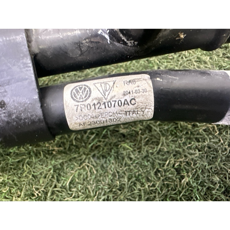 Трубка системи охолодження (система охолодження) Volkswagen Touareg NF 2011 3.6 7P6121156E