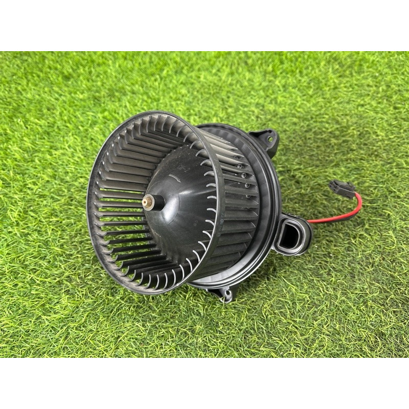 Мотор пічки (отопление и кондиционирование) Mercedes-Benz EQB 350 X243 2022 A2478308400