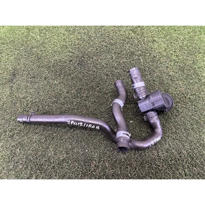 Шланг (система охолодження) Volkswagen Touareg NF 2012 3.0 Hybrid CGFA 7P0121156B