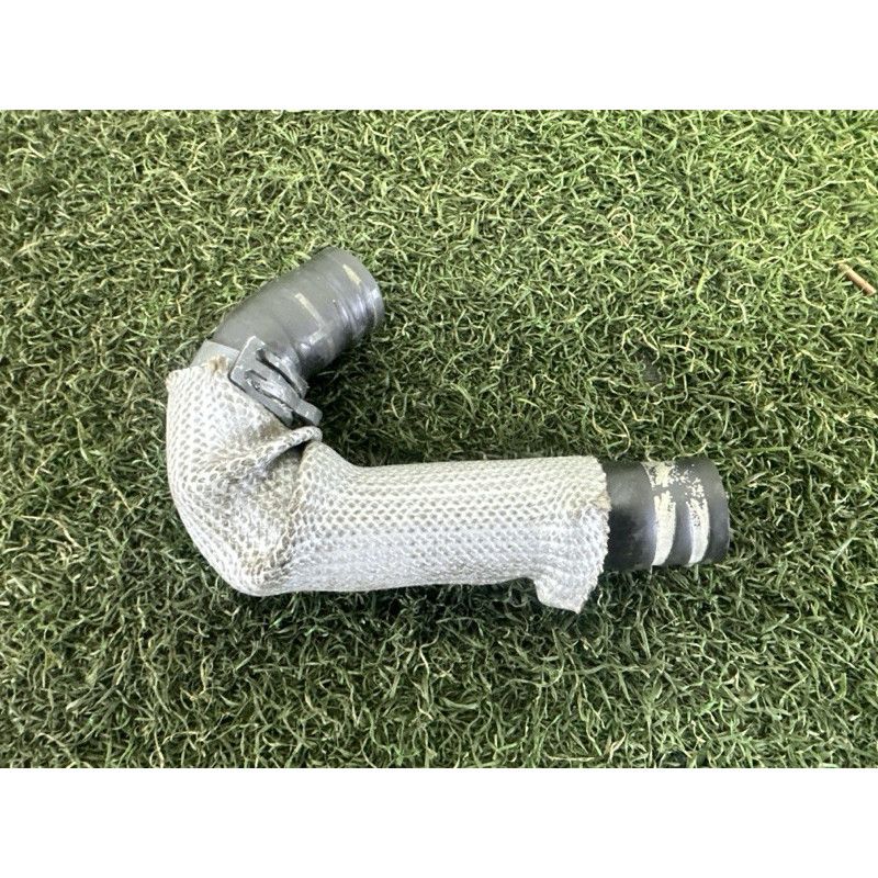 Патрубок (система охлаждения) Volkswagen Touareg NF 2012 3.0 Hybrid CGFA 7P0121157E