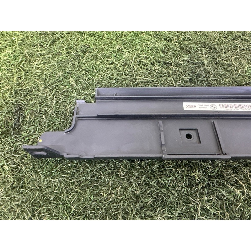 Рамка радіатора (кузов і елементи) BMW 3-series F30 2013 2.0 17117600543