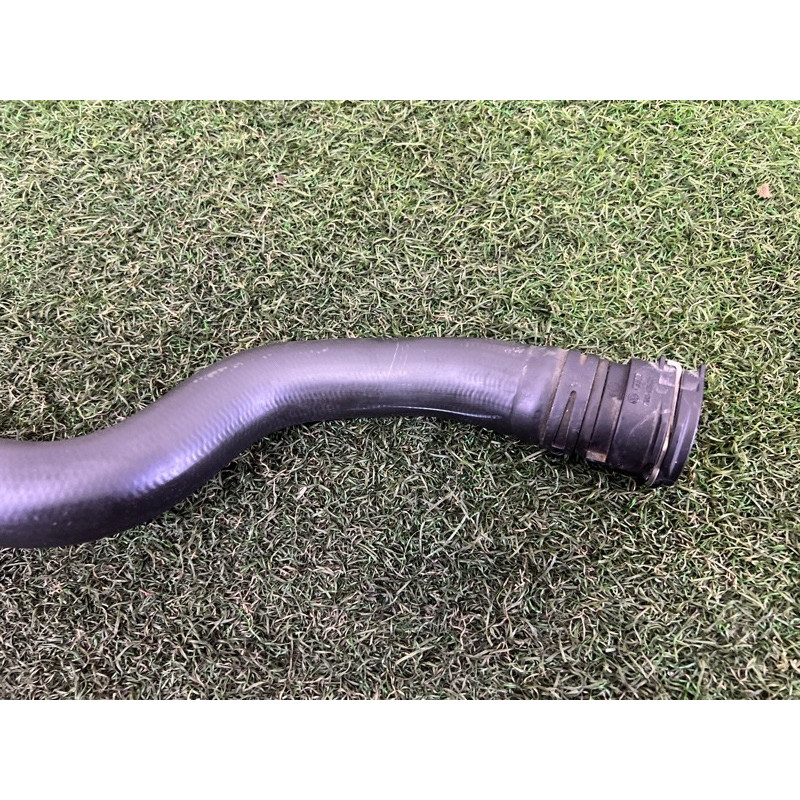 Патрубок (система охлаждения) AUDI A4 B9 2017 2.0 8W0122101B