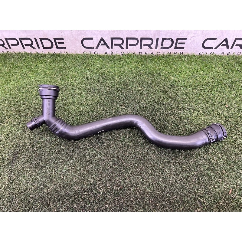 Патрубок (система охлаждения) AUDI A4 B9 2017 2.0 8W0122101B