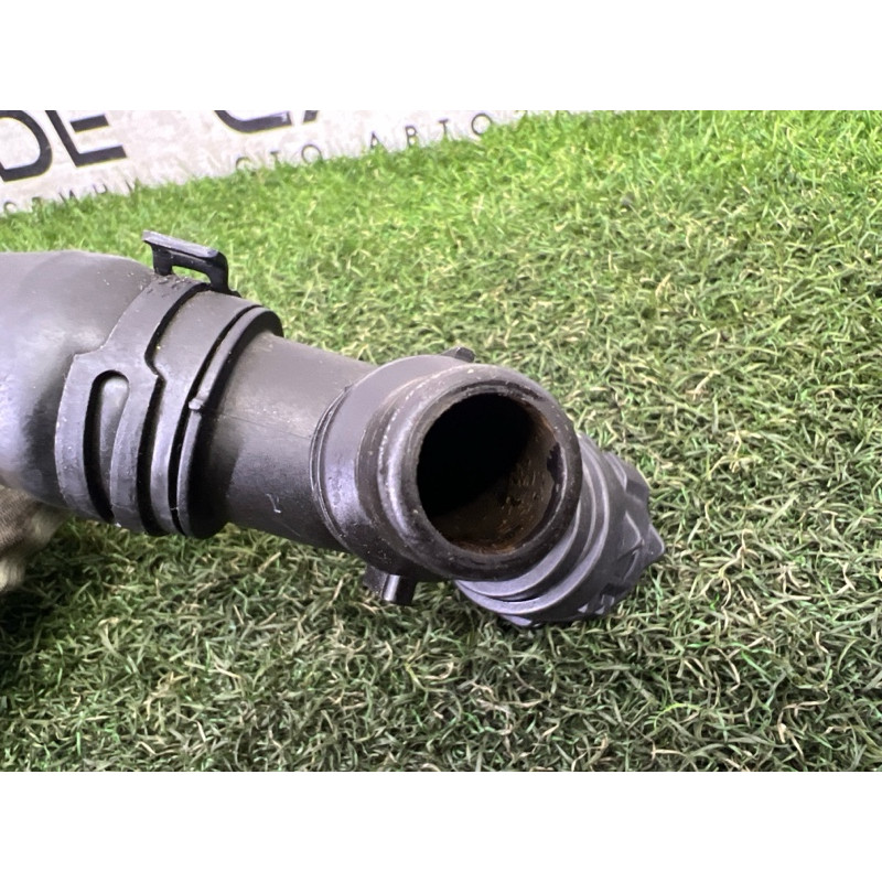 Патрубок (система охлаждения) AUDI A4 B9 2017 2.0 8W0122101B