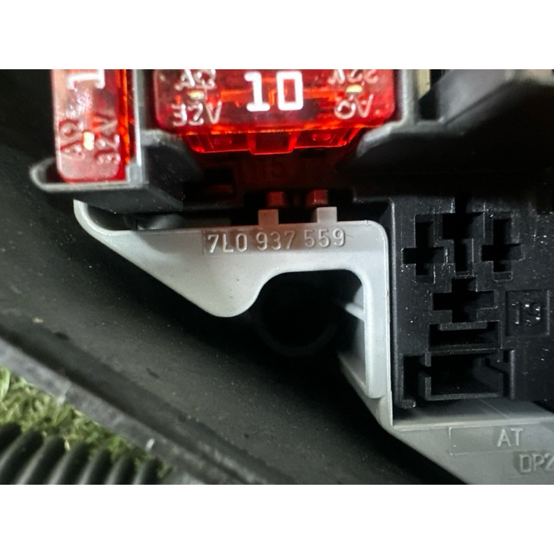 Блок предохранителей (электрика) Volkswagen Touareg NF 2013 3.6 7P0907295