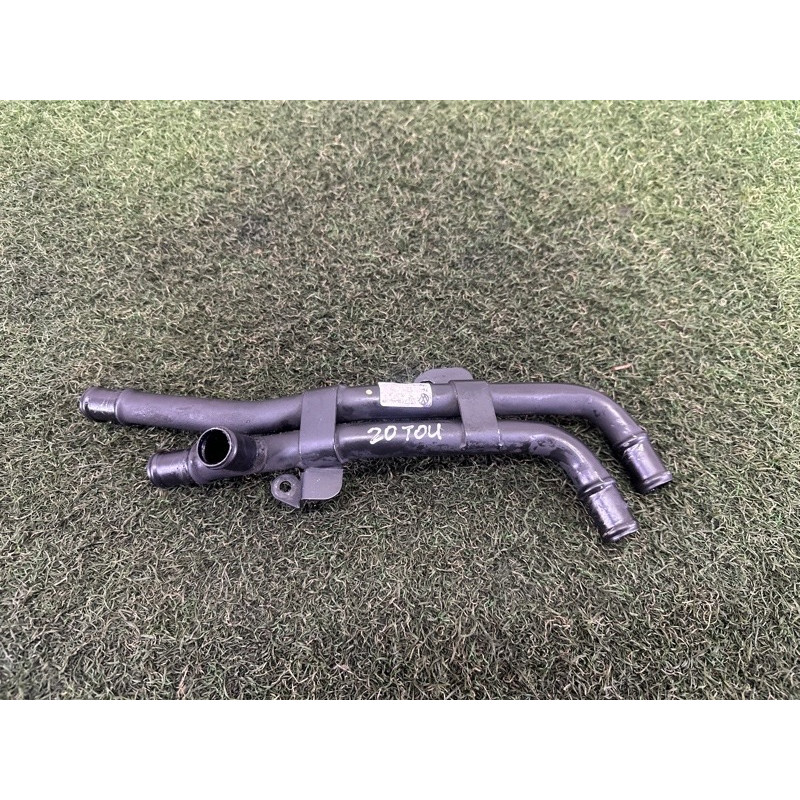 Трубка системи охолодження (система охолодження) Volkswagen Touareg NF 2013 3.6 7P0121065L