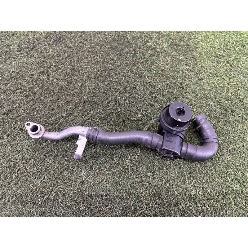 Шланг (система охолодження) Volkswagen Touareg NF 2013 3.6 7P0122049B