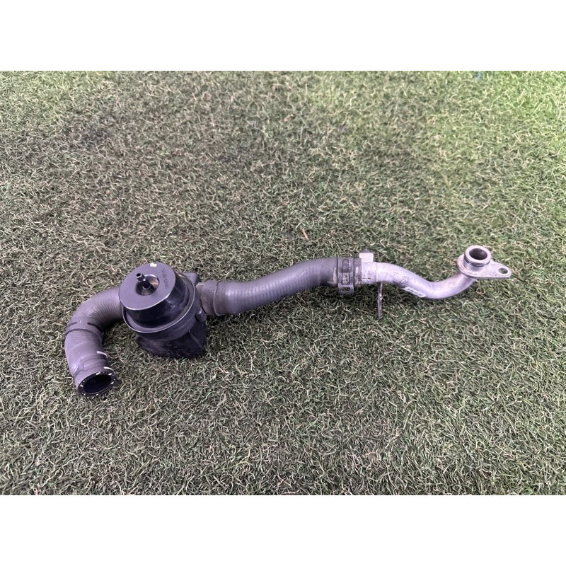 Шланг (система охолодження) Volkswagen Touareg NF 2013 3.6 7P0122049B