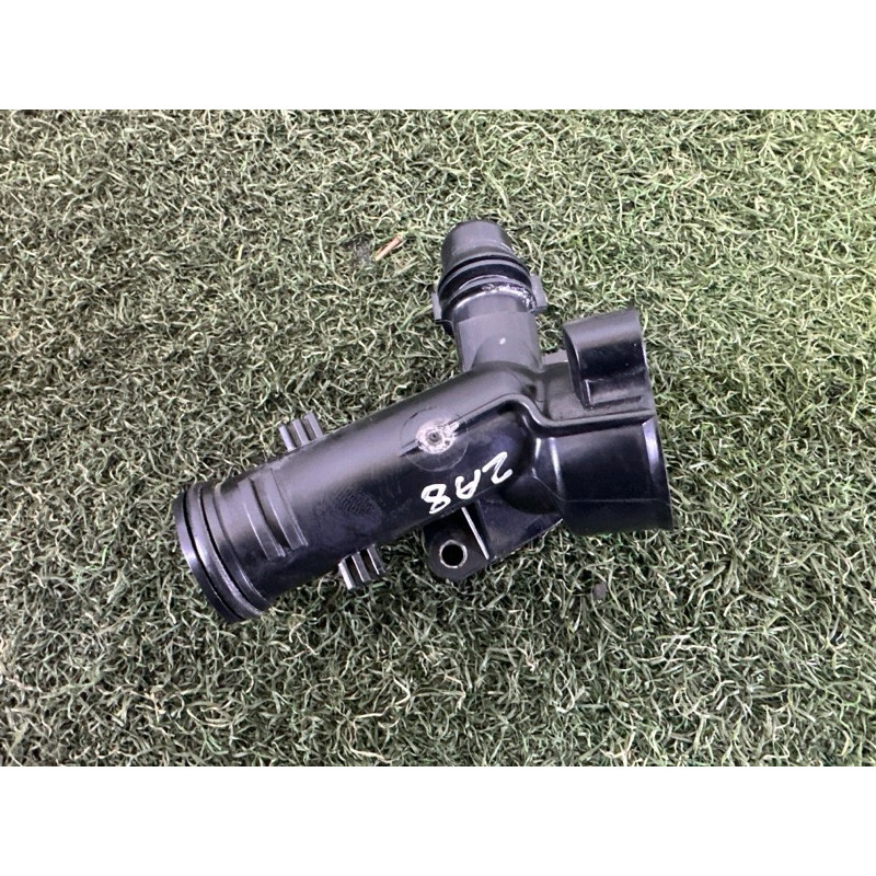 Фланець системи охолодження (система охолодження) AUDI A8 D4 2011 4.2 CDRA 079121137K