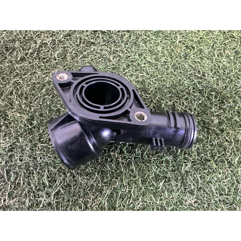 Фланець системи охолодження (система охолодження) AUDI A8 D4 2011 4.2 CDRA 079121137K