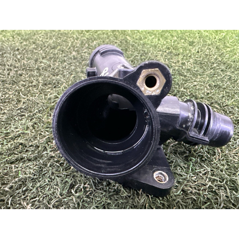 Фланець системи охолодження (система охолодження) AUDI A8 D4 2011 4.2 CDRA 079121137K