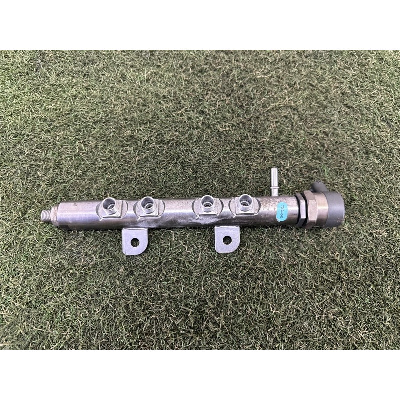 Паливна рампа (топливная система) LAND ROVER RANGE ROVER Sport L494 2016 3.0 Diesel LR040877