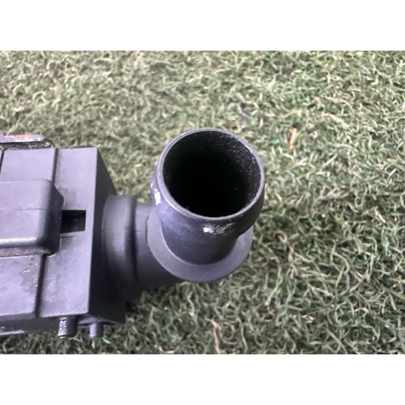 Клапан системи охолодження (электрика / кнопки) LAND ROVER Range Rover L405 2016 5.0 LR066865