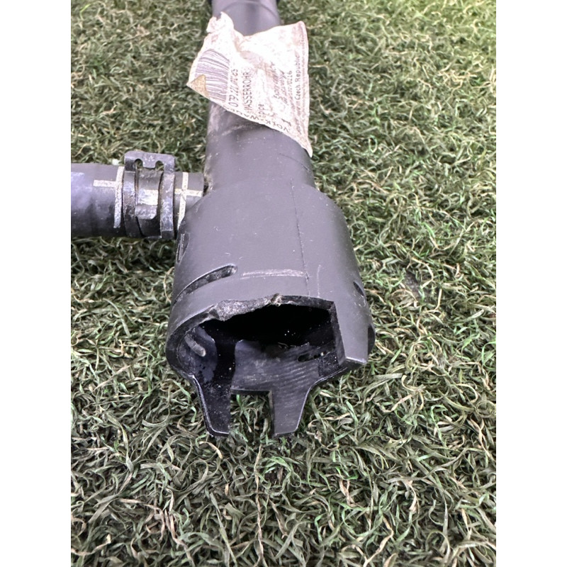 Трубка системы охлаждения (система охлаждения) AUDI A8 D4 2011 4.2 CDRA 079121071BS