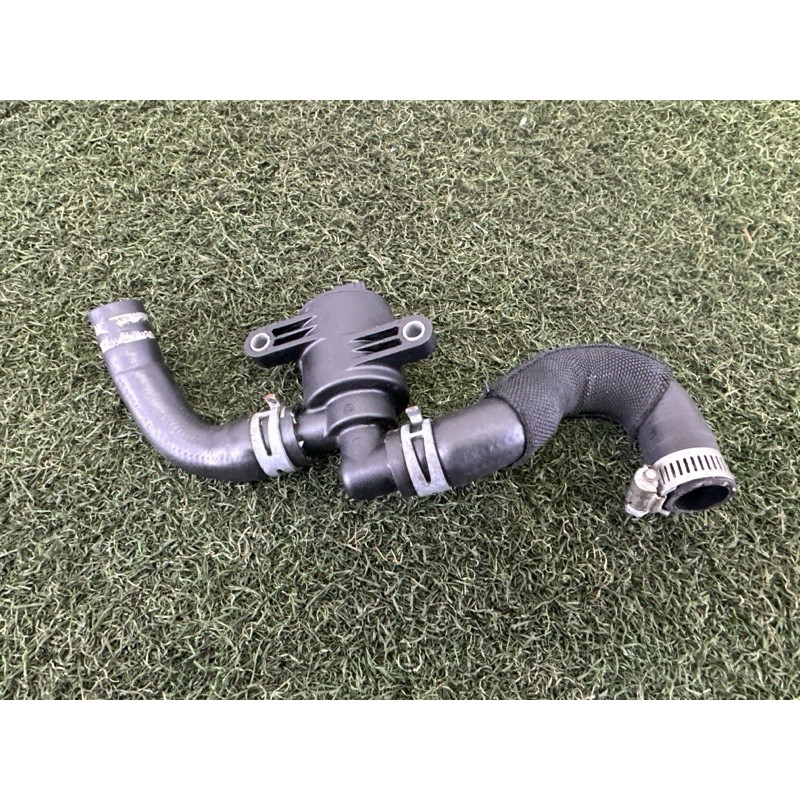 Клапан системи охолодження (електрика / кнопки) AUDI A8 D4 2011 4.2 CDRA 4H0121670A